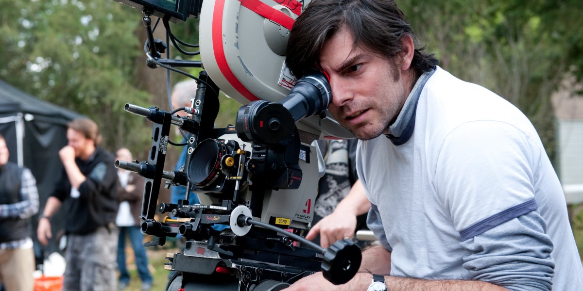 Chris Weitz operating a film camera