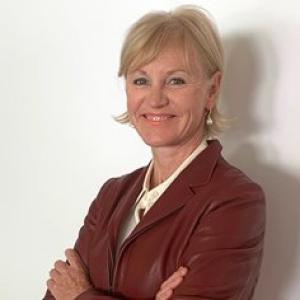 Portait of Alison Davis